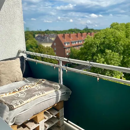 Sonniges Mit Balkon - In Ehrenfeld * קלן