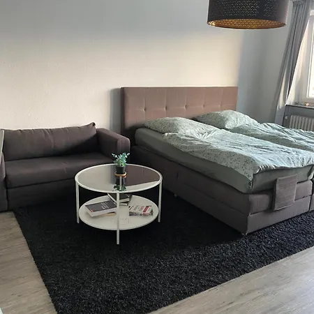 Apartment Sonniges Mit Balkon - In Ehrenfeld *